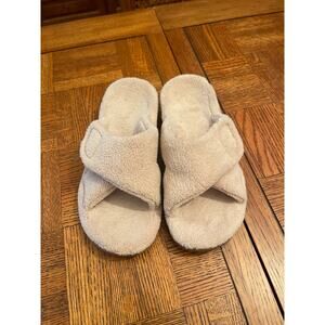 VIONIC slipper size 7